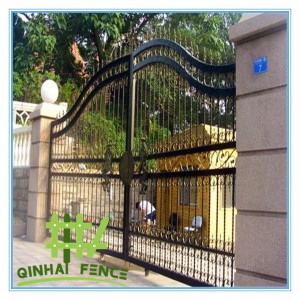 spear top fence gate