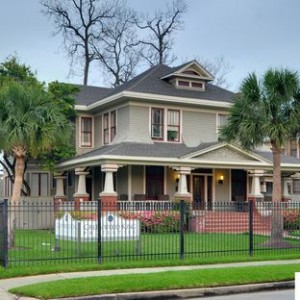 Aluminium Outdoor Fence Wall Manufacturer