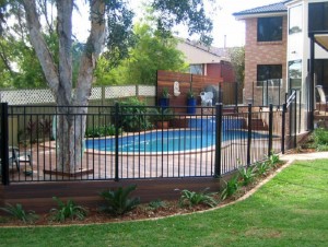 Professional Manufacturer of Decorative Wrought Tubular Aluminum Fence